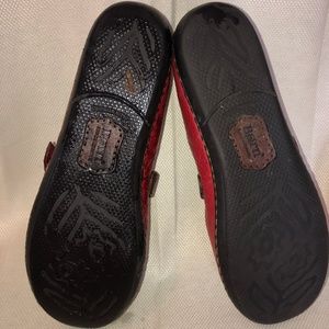 BORN Mary Jane, Worn less than 10 times!